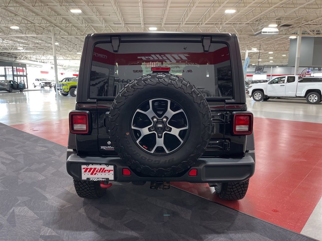 Used 2018 Jeep Wrangler Rubicon AWD/4WD image 4
