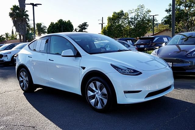 Used 2023 Tesla Model Y Long Range AWD/4WD image 6
