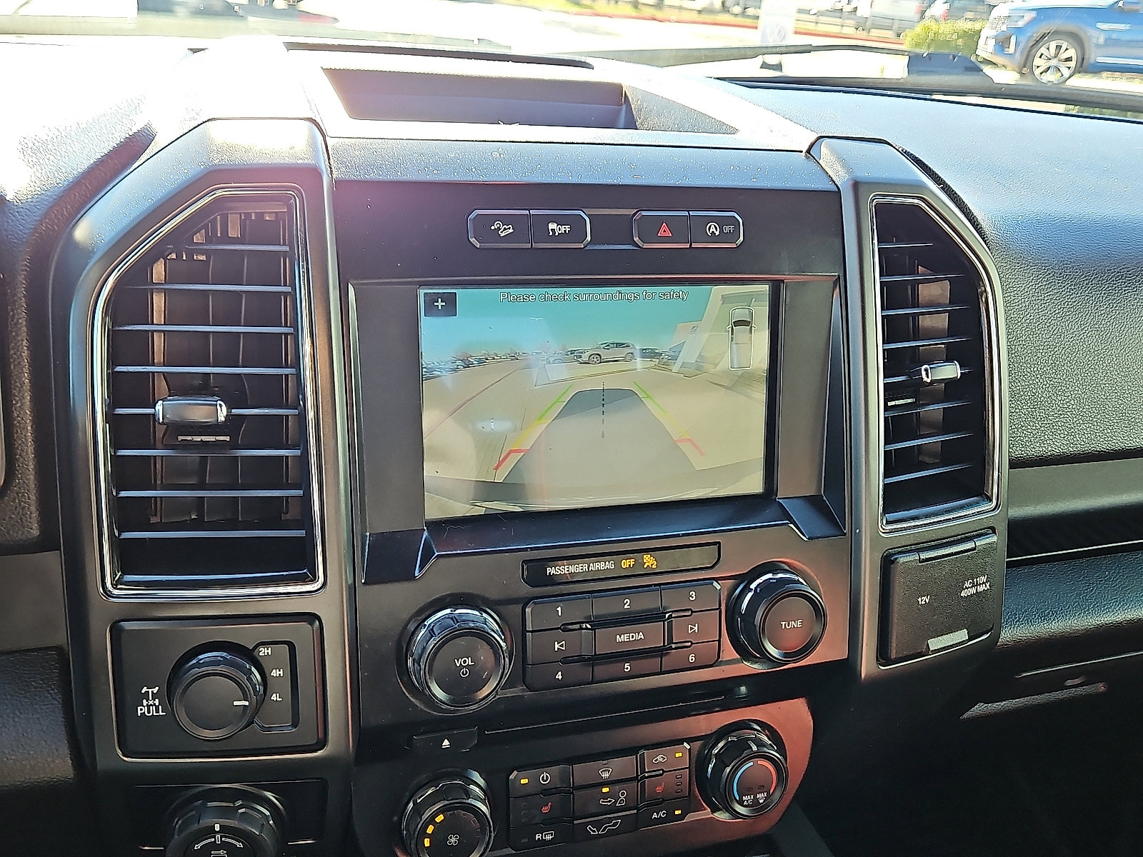 Used 2017 Ford F150 XLT w/ Equipment Group 302A Luxury image 16