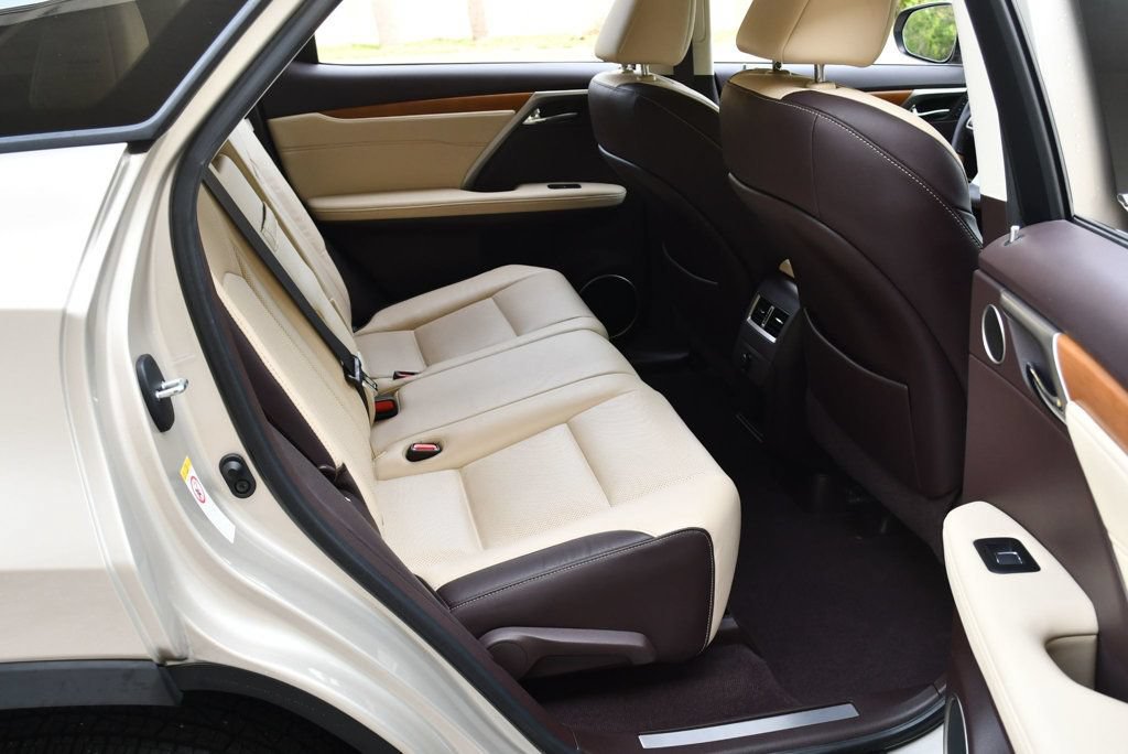 Used 2019 Lexus RX 350 AWD w/ Navigation Package image 18