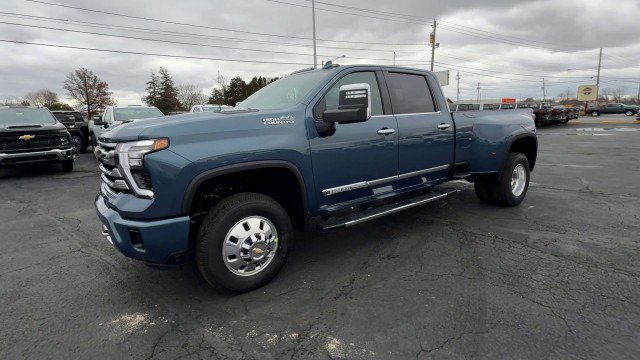 New 2026 Chevrolet Silverado 3500 High Country image 4