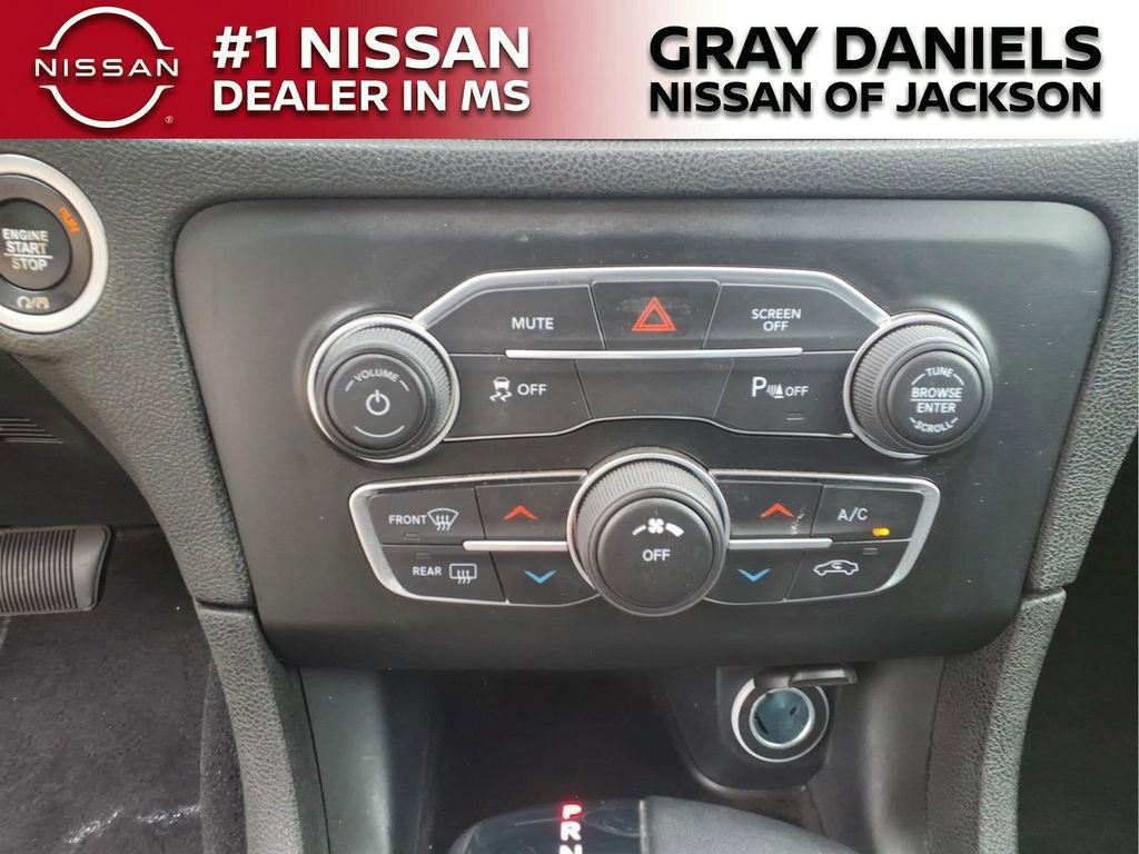 Used 2023 Dodge Charger SXT RWD image 17