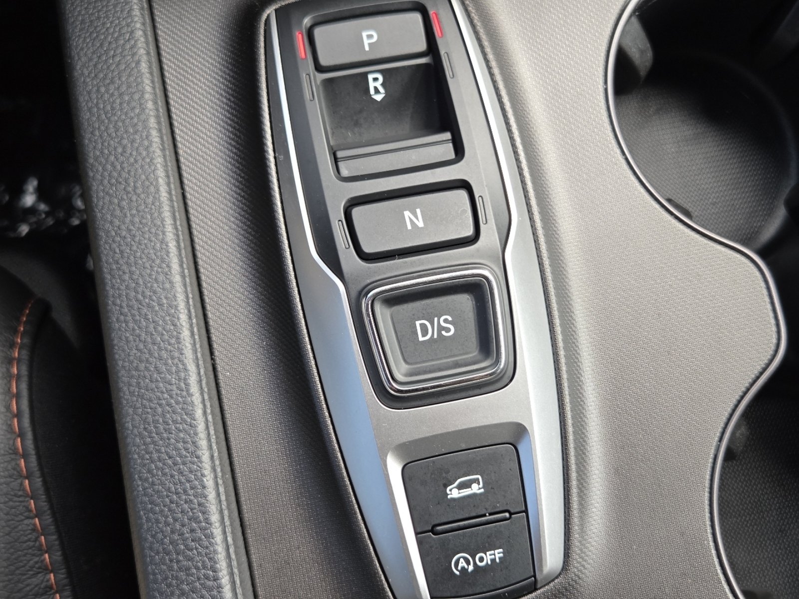 Certified 2025 Honda Passport TrailSport image 39