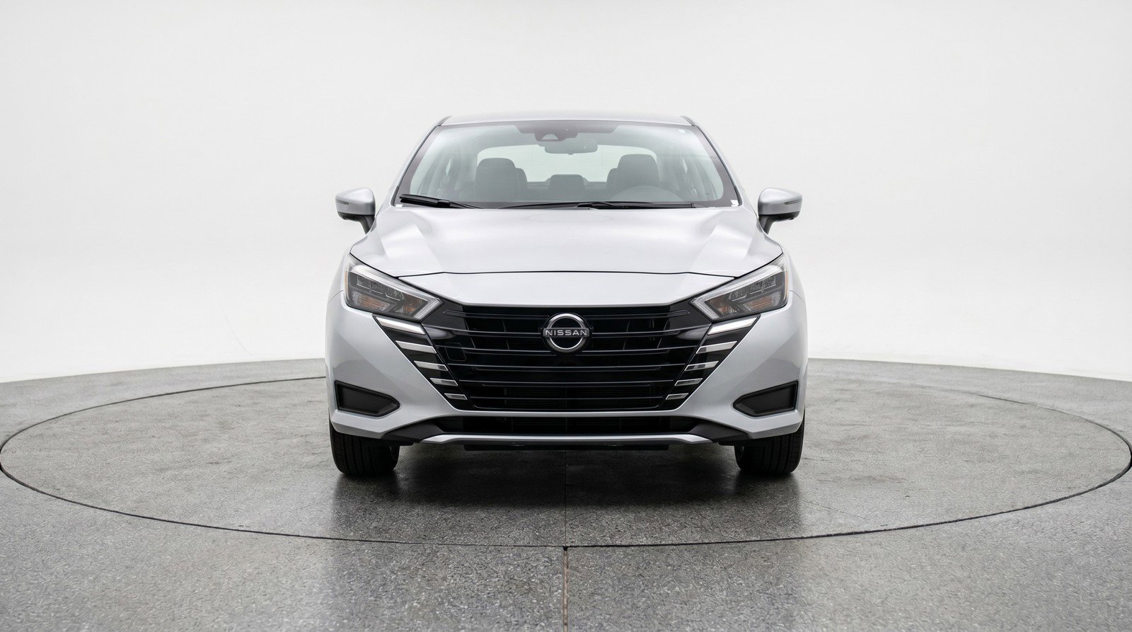 Used 2025 Nissan Versa SV FWD image 2