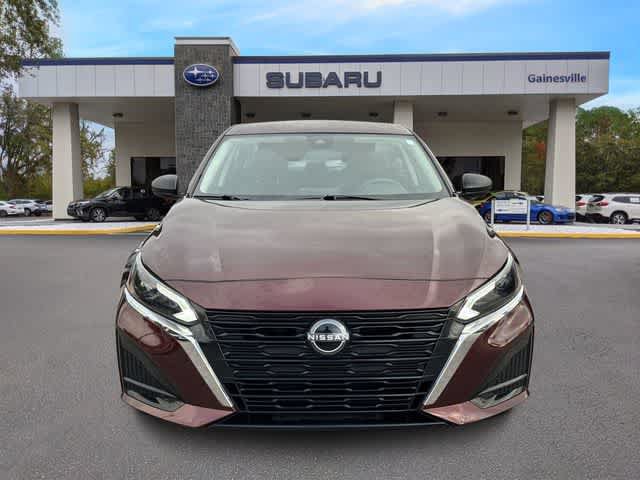 Used 2025 Nissan Altima 2.5 SV FWD image 9