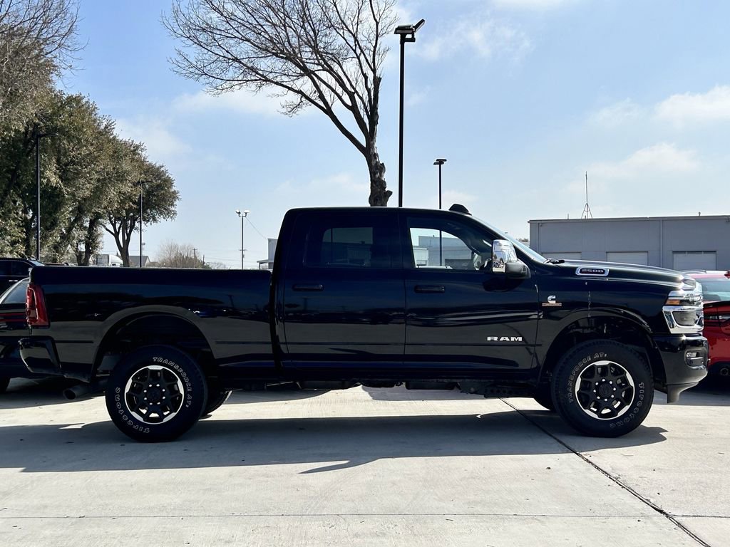 Used 2026 RAM 2500 Laramie AWD/4WD image 3