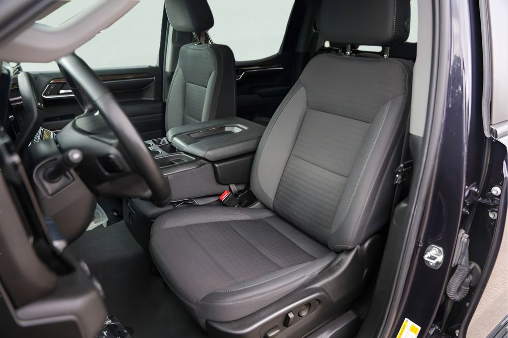 Used 2024 Chevrolet Silverado 1500 LT image 10