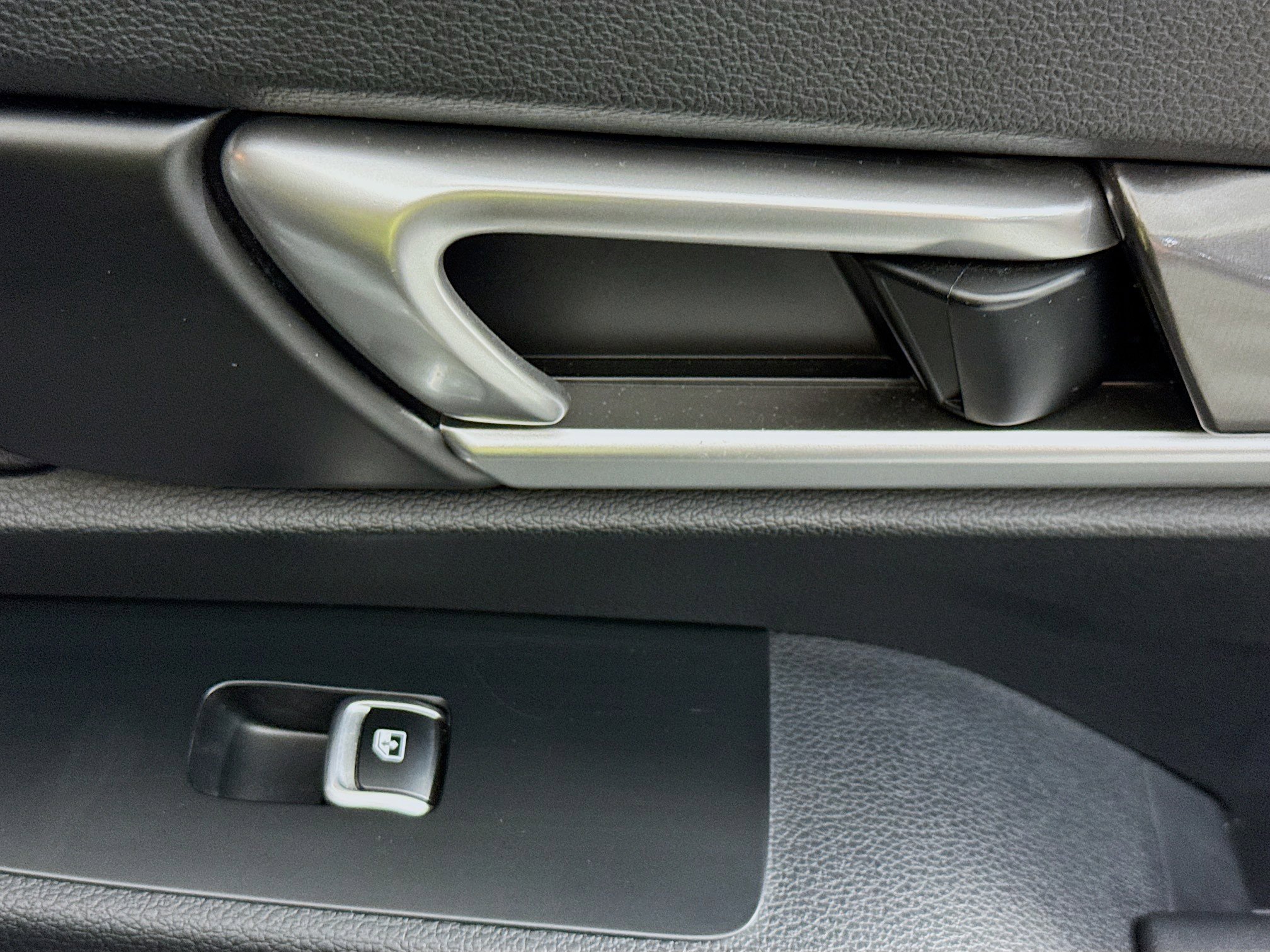 Used 2023 Kia Telluride S image 30