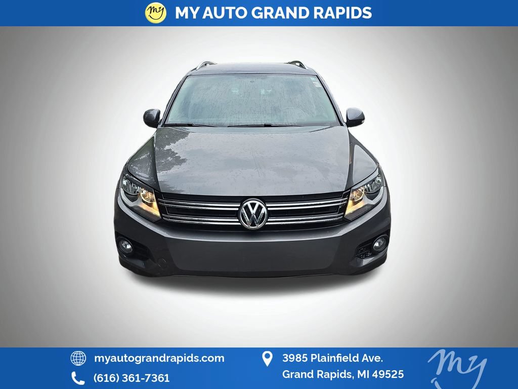 Used 2013 Volkswagen Tiguan S FWD image 3