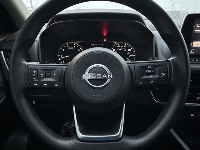 Used 2023 Nissan Rogue S image 41