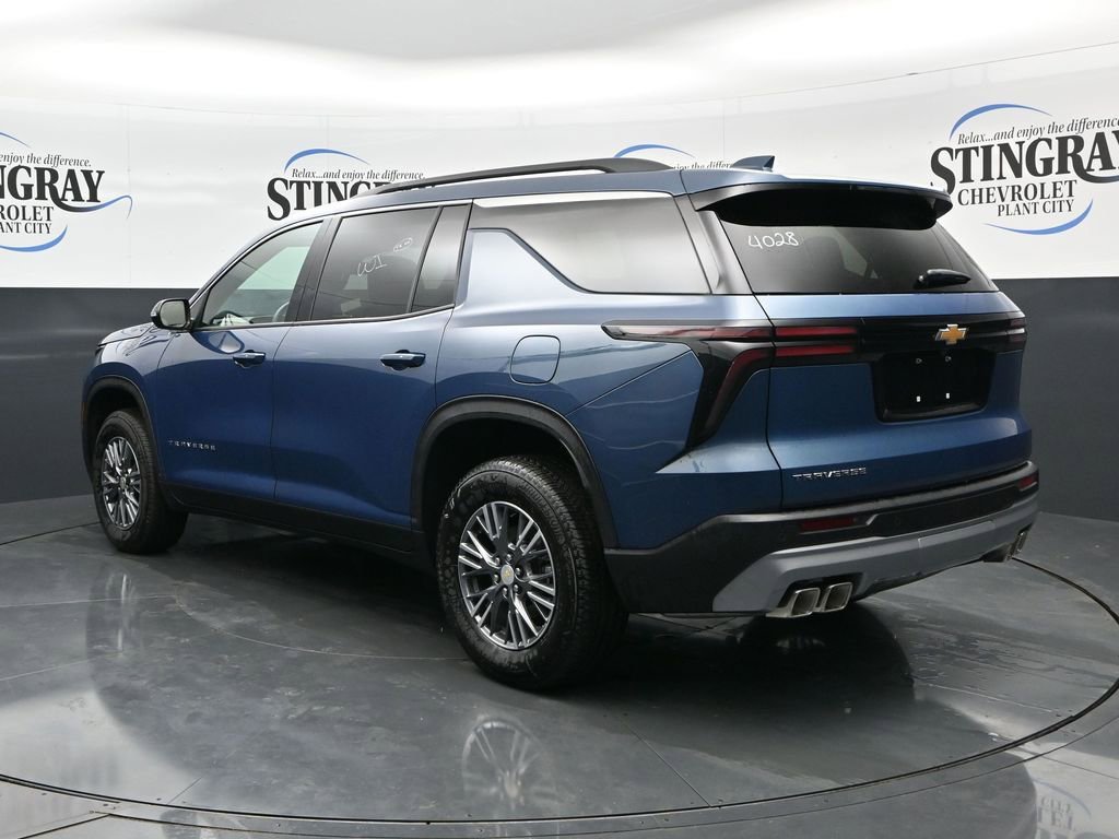 Used 2026 Chevrolet Traverse LT FWD image 5