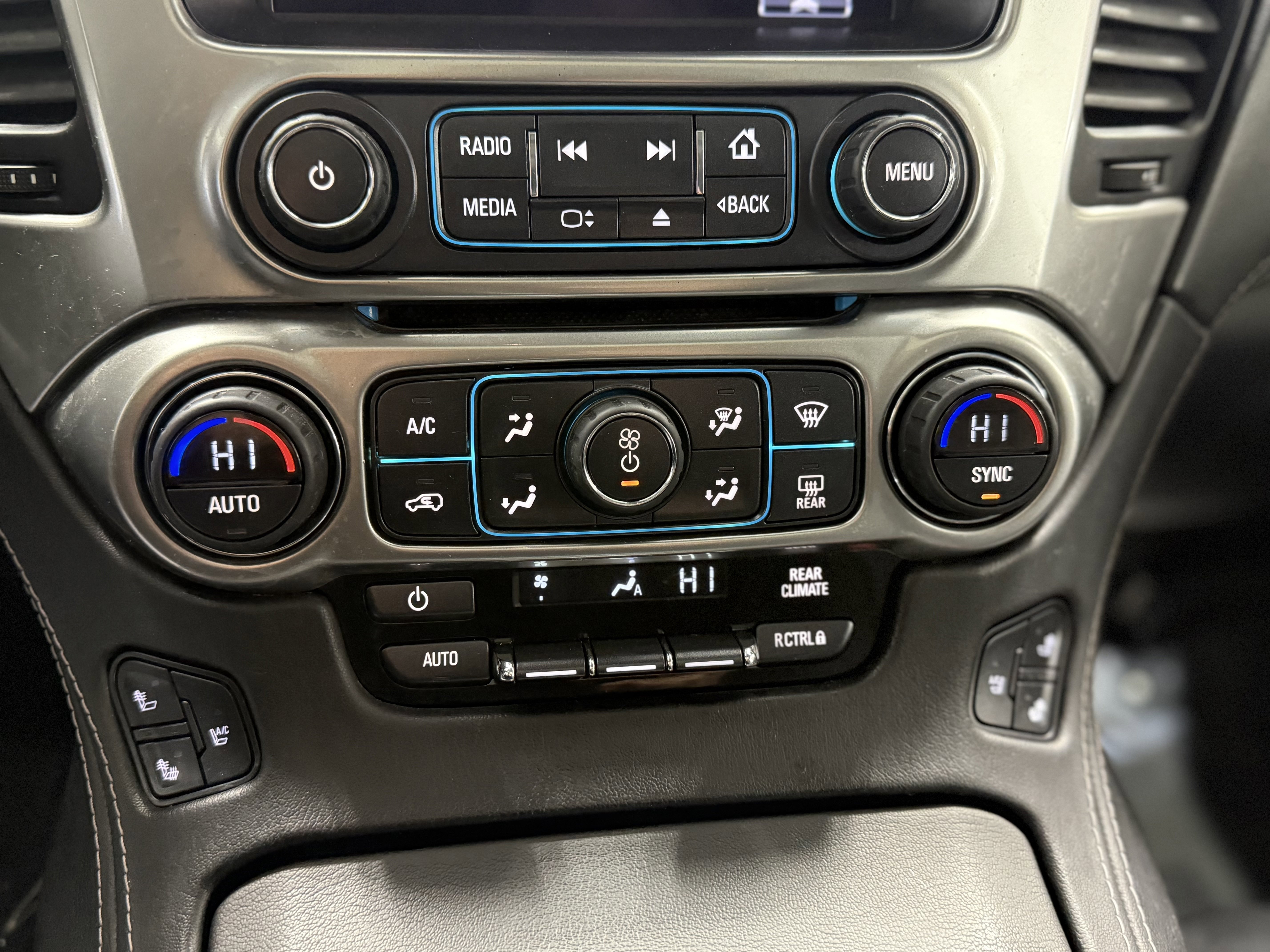 Used 2015 Chevrolet Tahoe LTZ image 23