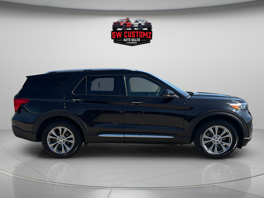 Used 2021 Ford Explorer Limited w/ Equipment Group 301A AWD/4WD image 8