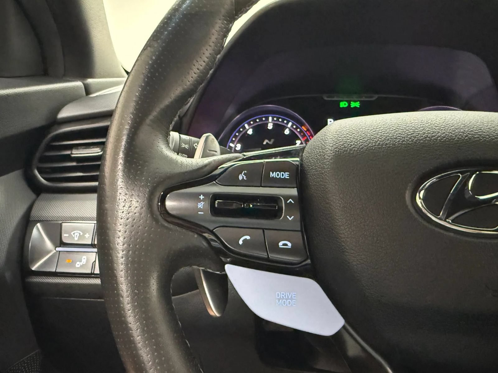 Used 2022 Hyundai Veloster N FWD image 19