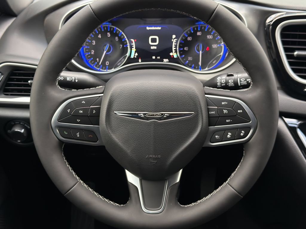 New 2026 Chrysler Voyager LX FWD image 11