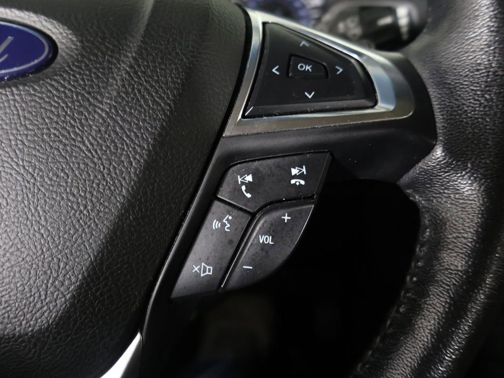 Used 2018 Ford Edge SEL image 34