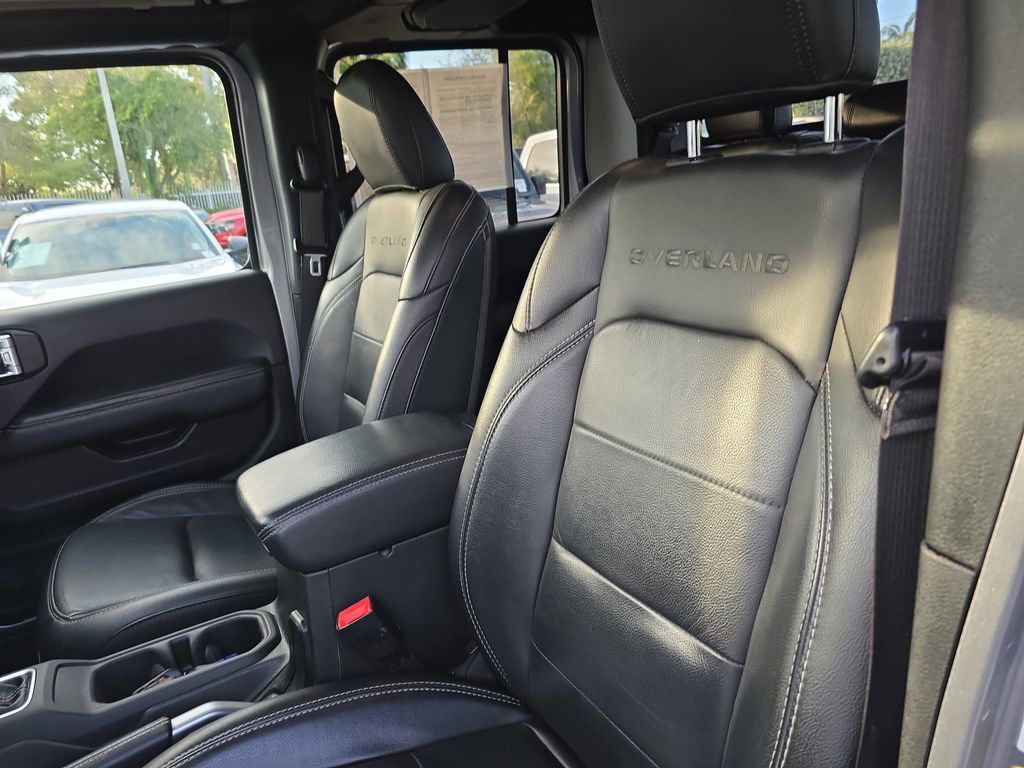 Used 2020 Jeep Gladiator Overland image 15