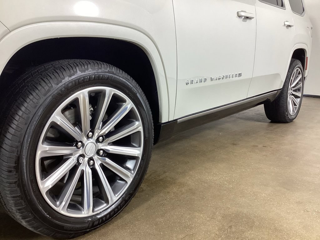 Used 2022 Jeep Grand Wagoneer Series I AWD/4WD image 2