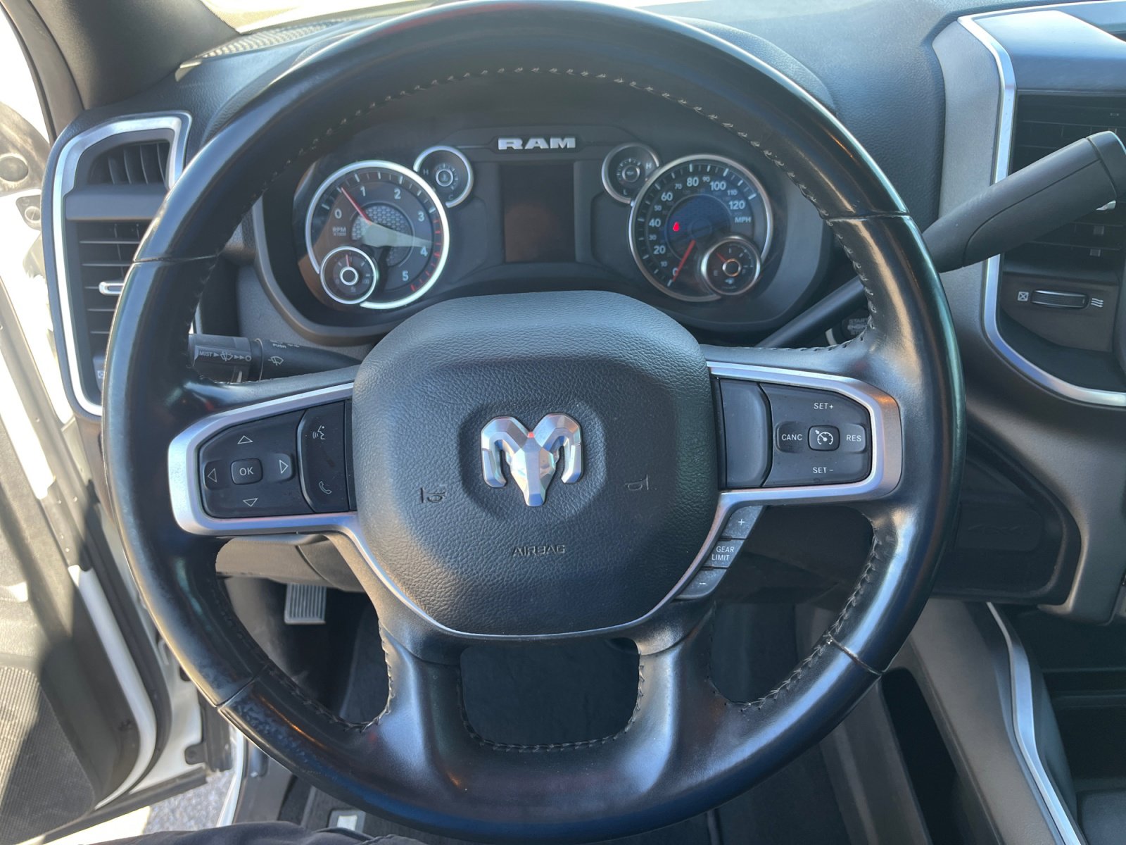 Used 2024 RAM 3500 Big Horn image 9