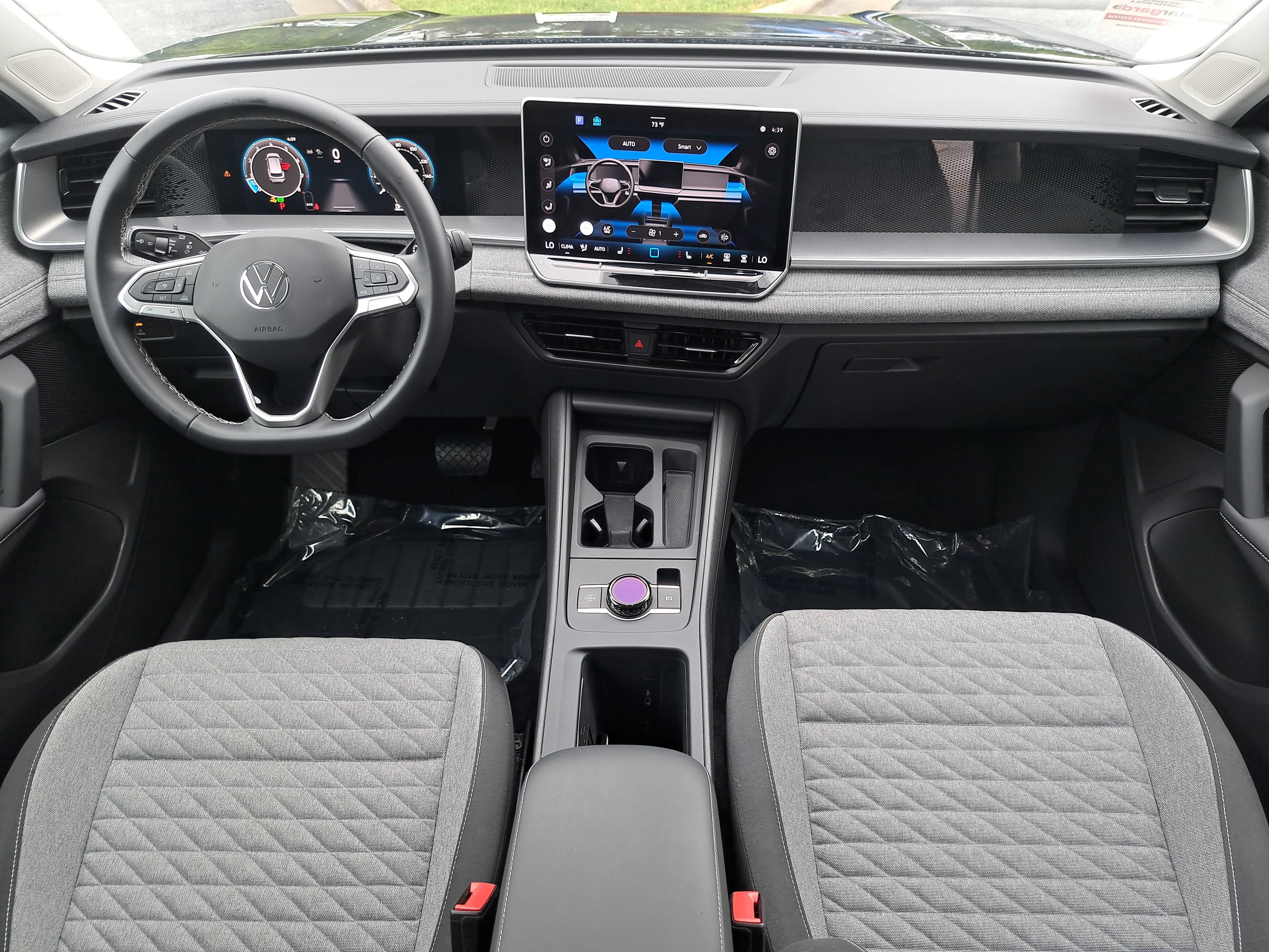 Certified 2025 Volkswagen Tiguan S FWD image 33