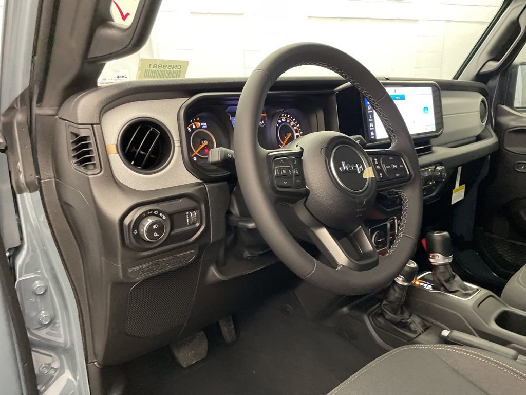 New 2026 Jeep Gladiator Sport image 13