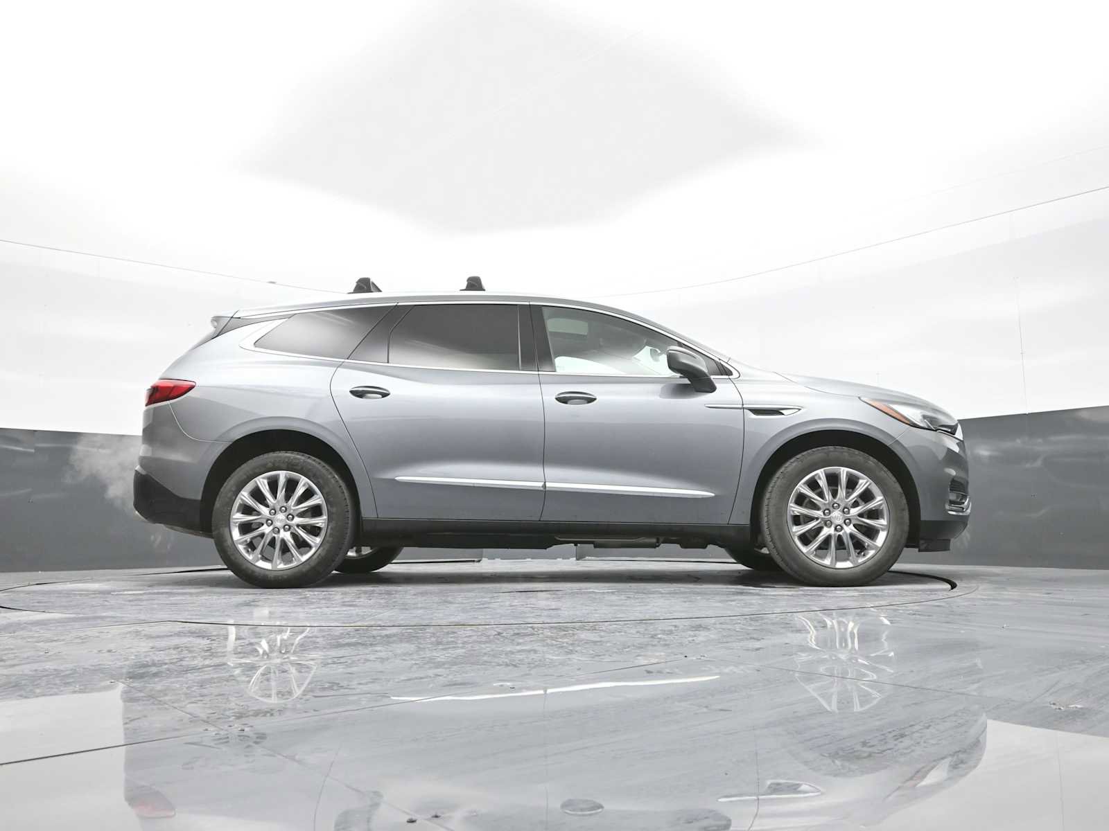 Used 2020 Buick Enclave Premium w/ Sun and Sites Package image 42