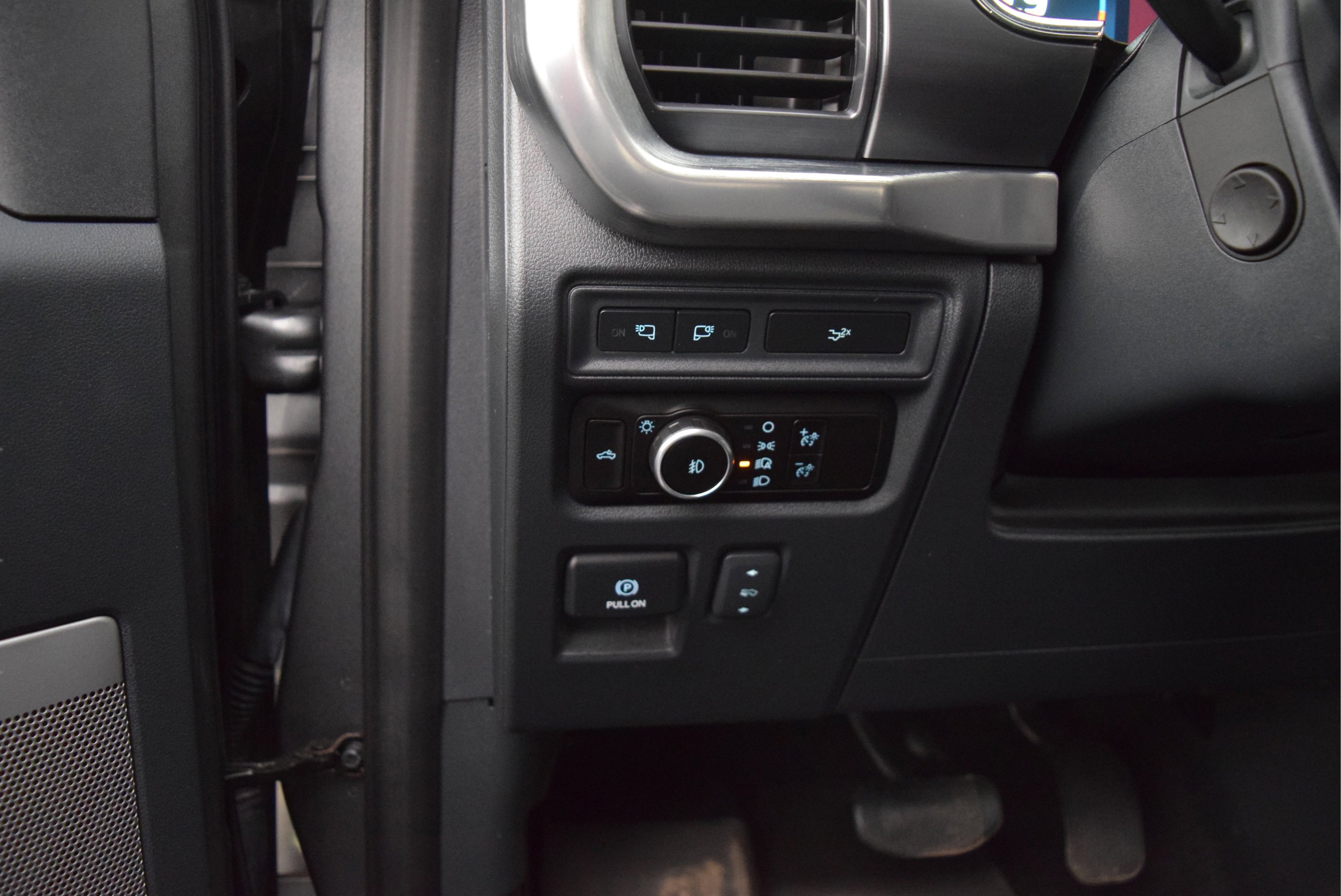 Certified 2023 Ford F150 Lariat w/ Equipment Group 502A High image 12