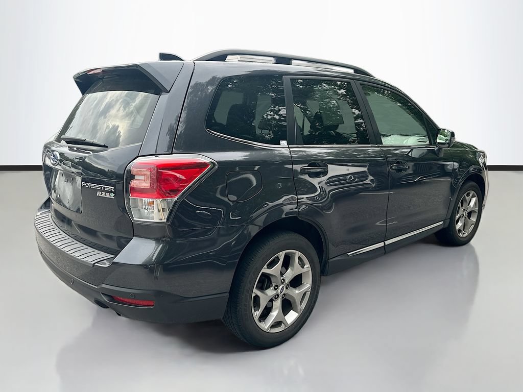 Used 2017 Subaru Forester 2.5i Touring AWD/4WD image 5