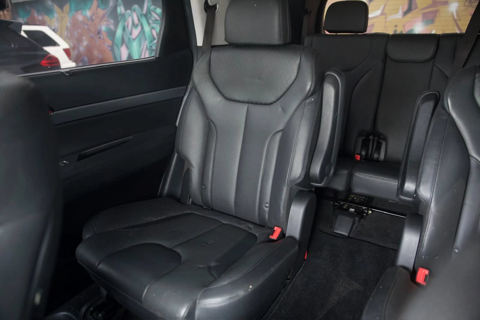 Used 2022 Hyundai Palisade SEL w/ Premium Package FWD image 13