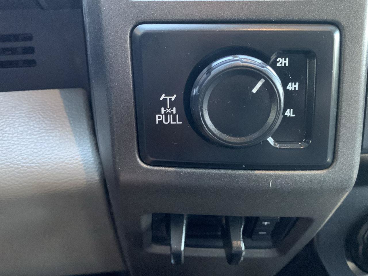 Used 2022 Ford F250 XL w/ Power Equipment Group AWD/4WD image 29