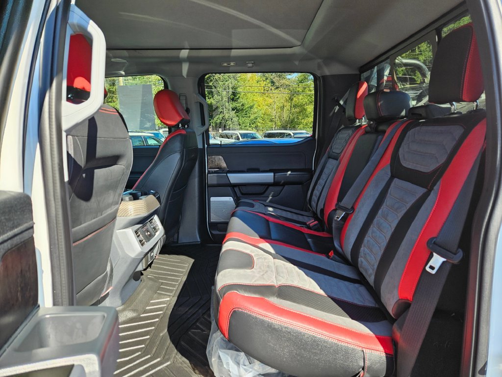 Used 2024 Ford F250 Lariat w/ Lariat Ultimate Package AWD/4WD image 16