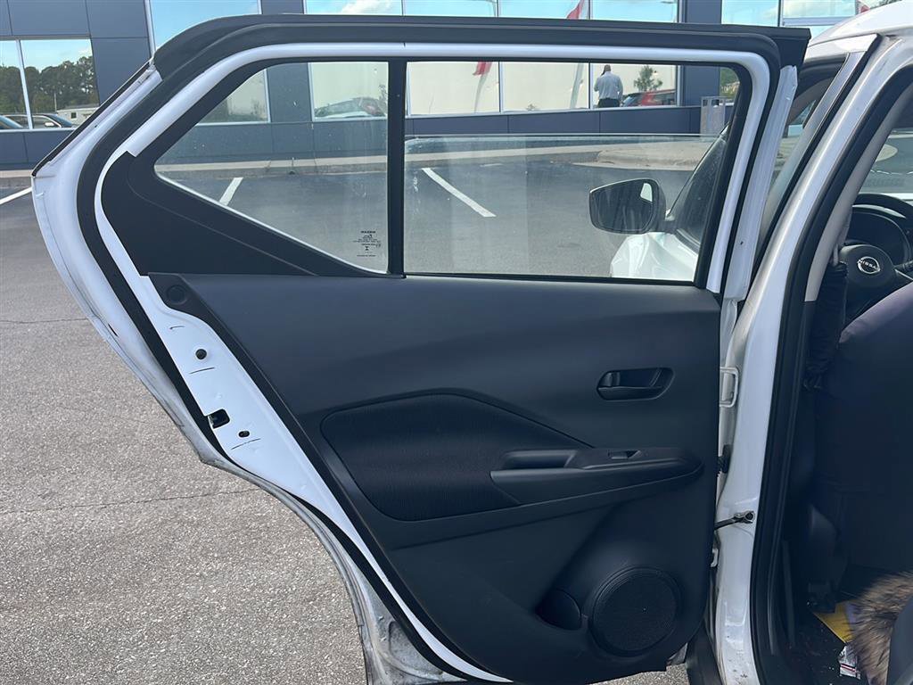 Certified 2024 Nissan Kicks S image 10