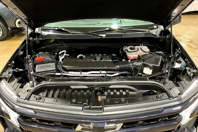 Certified 2024 Chevrolet Silverado 1500 RST AWD/4WD image 27