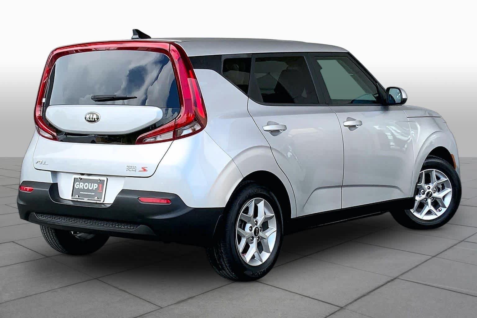 Used 2020 Kia Soul S FWD image 13