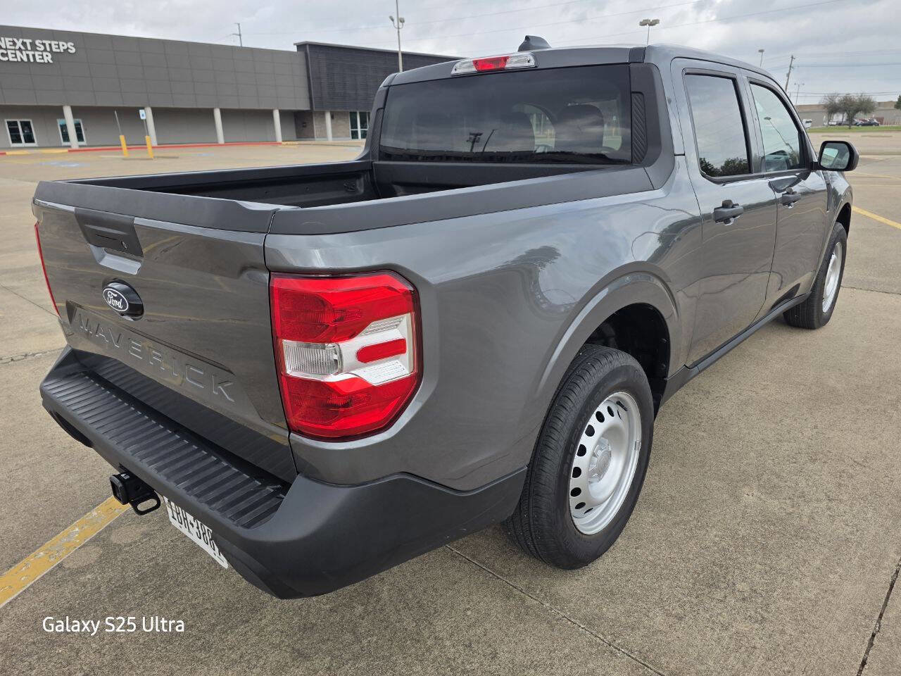 Used 2025 Ford Maverick XL w/ Equipment Group 102A image 8