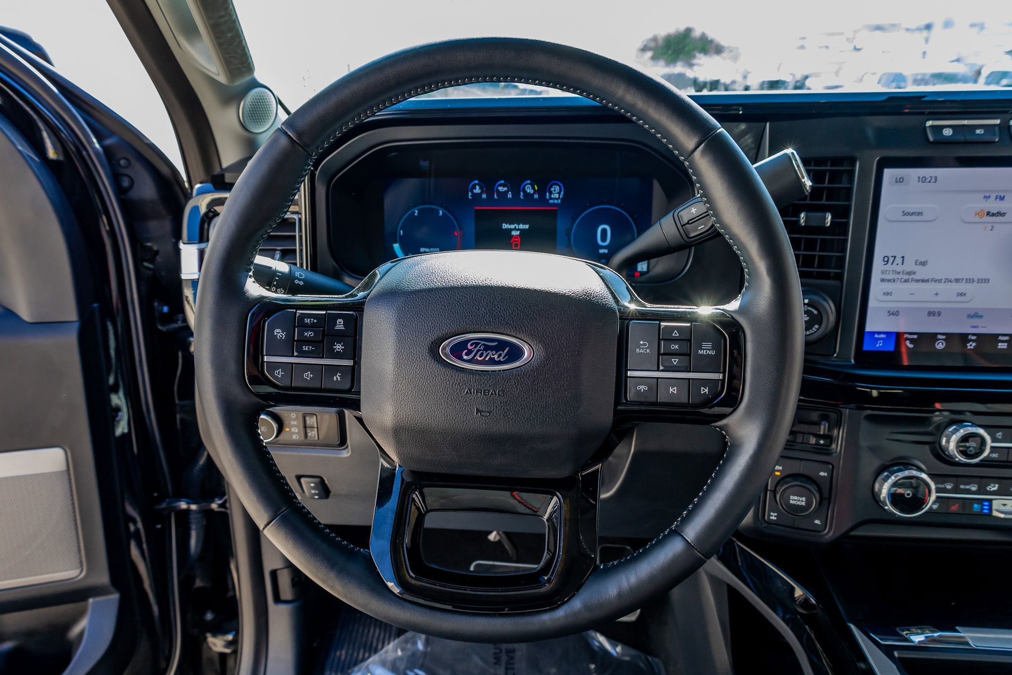 Used 2024 Ford F250 Lariat w/ Lariat Ultimate Package image 18