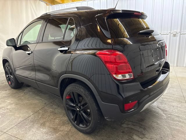 Used 2019 Chevrolet Trax LT w/ Sun & Sound Package AWD/4WD image 8