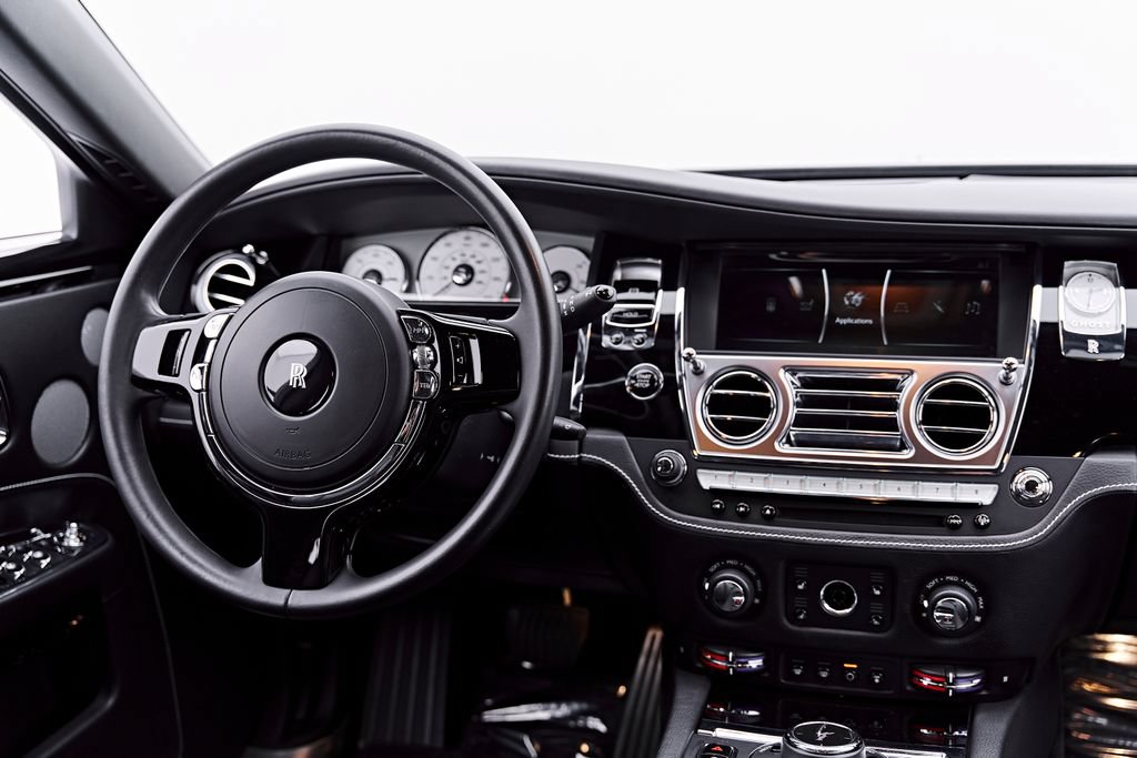 Used 2018 Rolls-Royce Ghost RWD image 64
