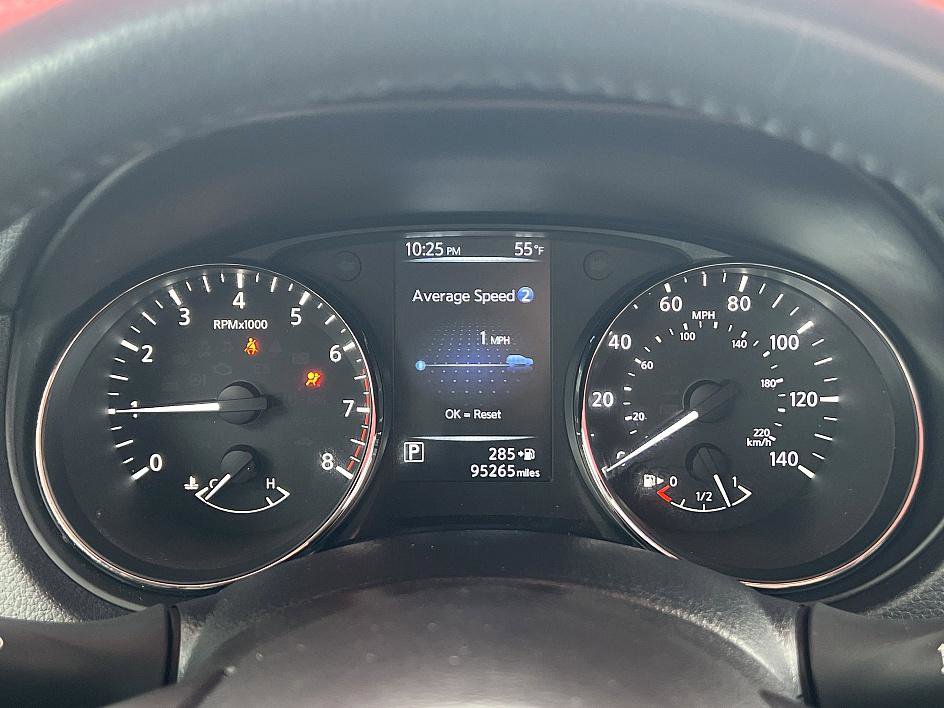 Used 2017 Nissan Rogue SV image 23