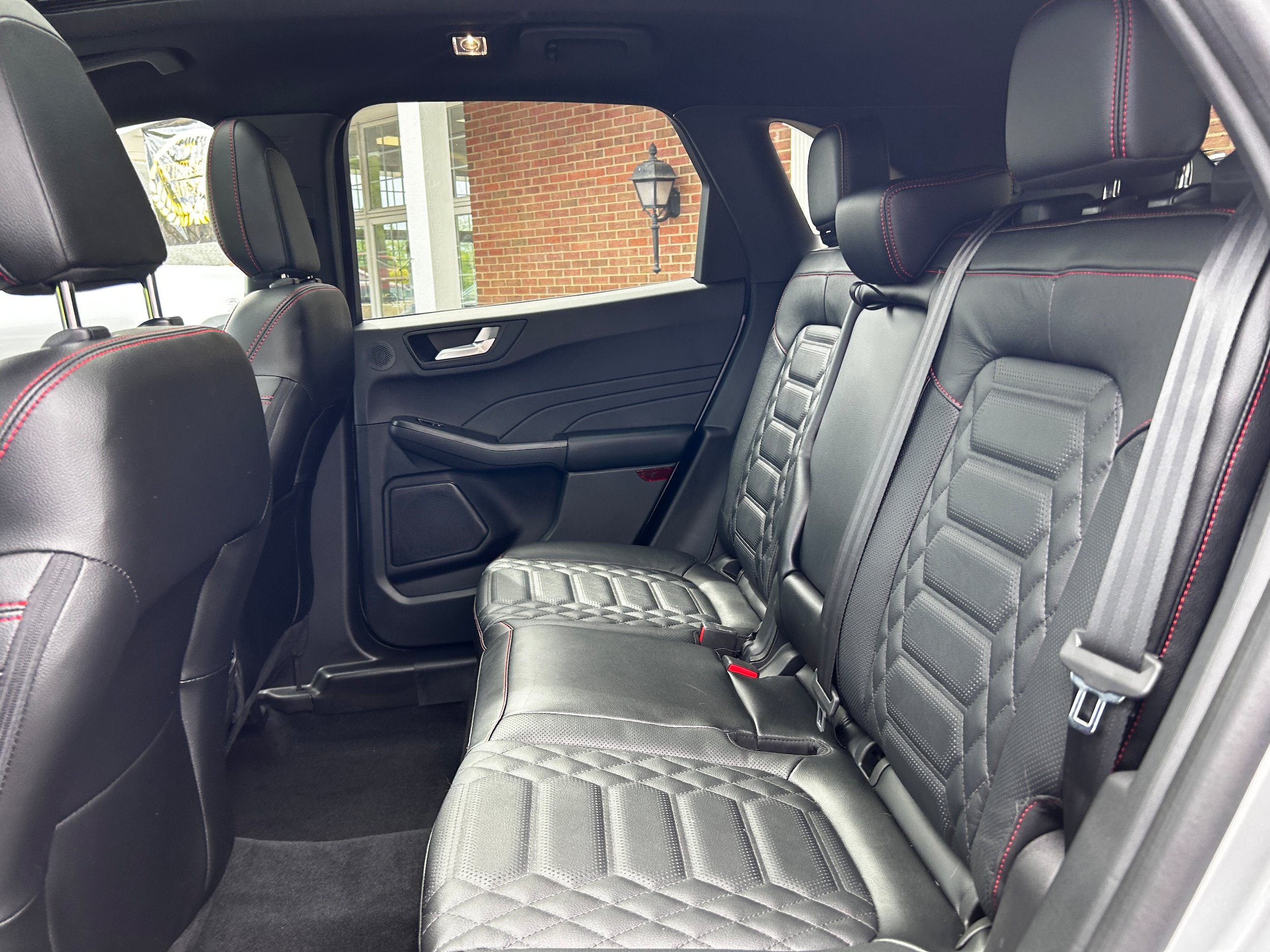 Used 2023 Ford Escape ST-Line Elite w/ Premium Technology Package AWD/4WD image 29