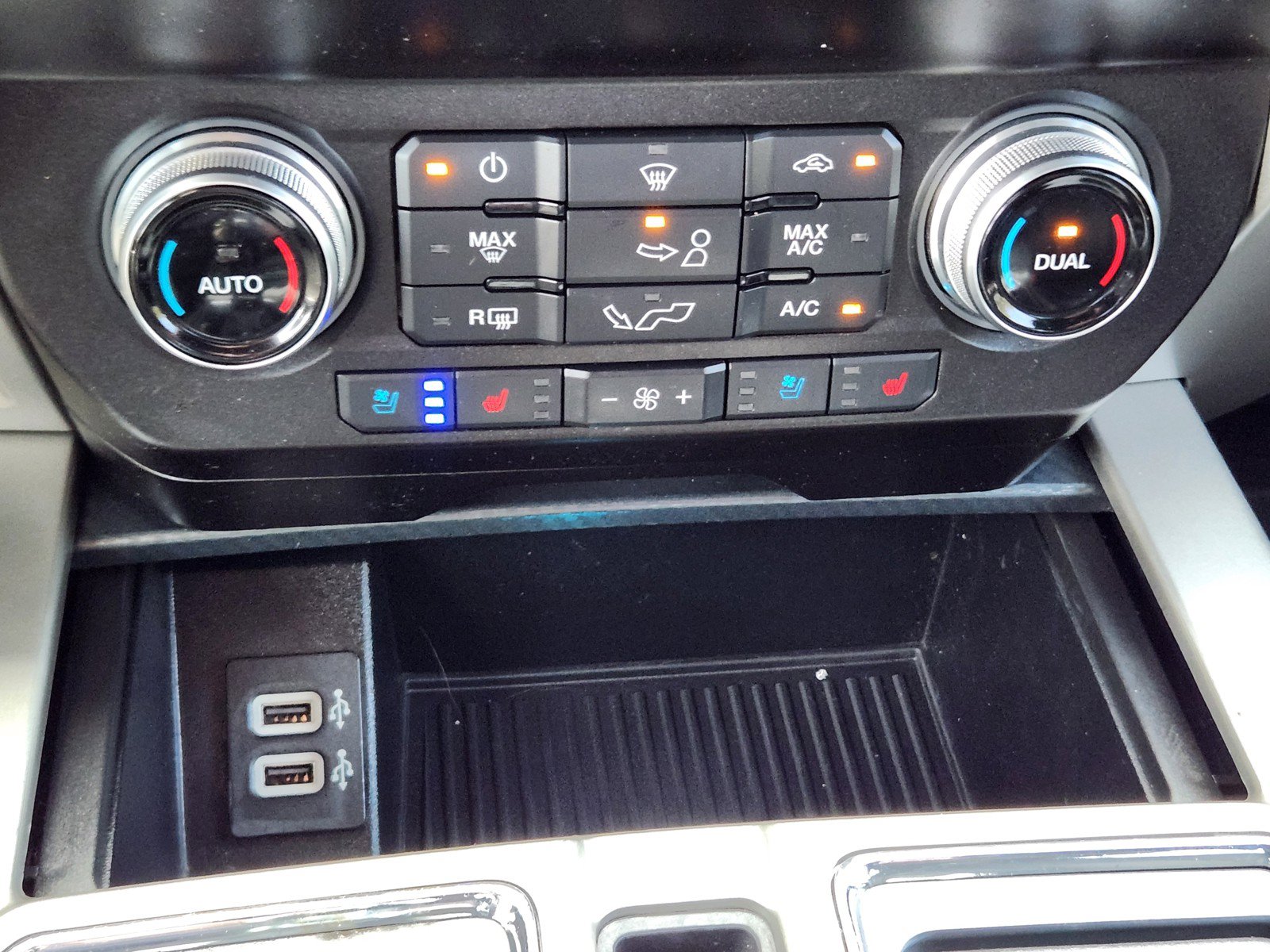 Used 2020 Ford F150 Lariat w/ Equipment Group 502A Luxury AWD/4WD image 15