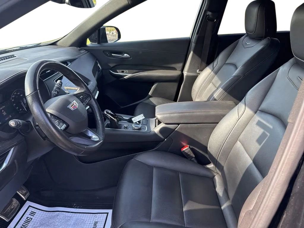 Used 2020 Cadillac XT4 Sport w/ Cold Weather Package AWD/4WD image 12