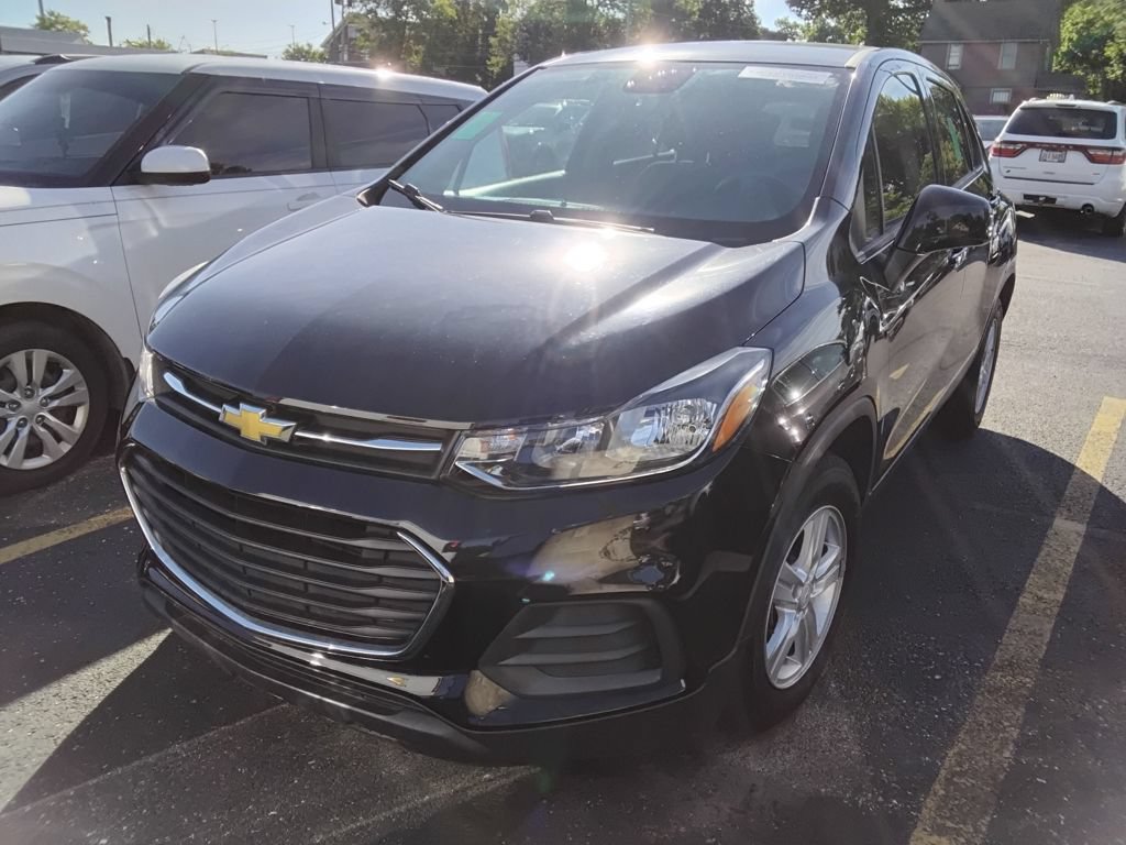 Used 2020 Chevrolet Trax LS w/ Tint and Cruise Package FWD image 11