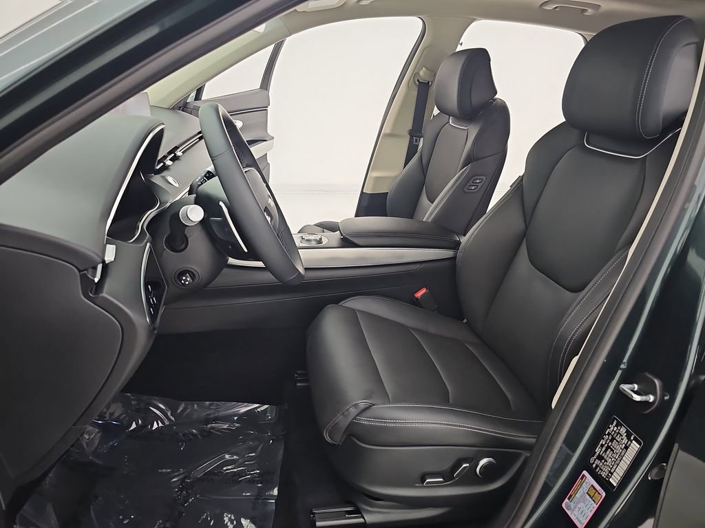 Used 2023 Genesis GV70 2.5T w/ Select Package image 25