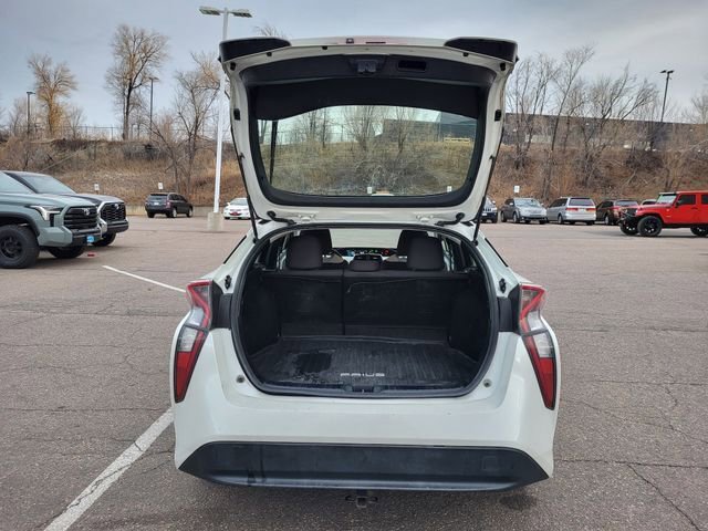 Used 2017 Toyota Prius Three image 11