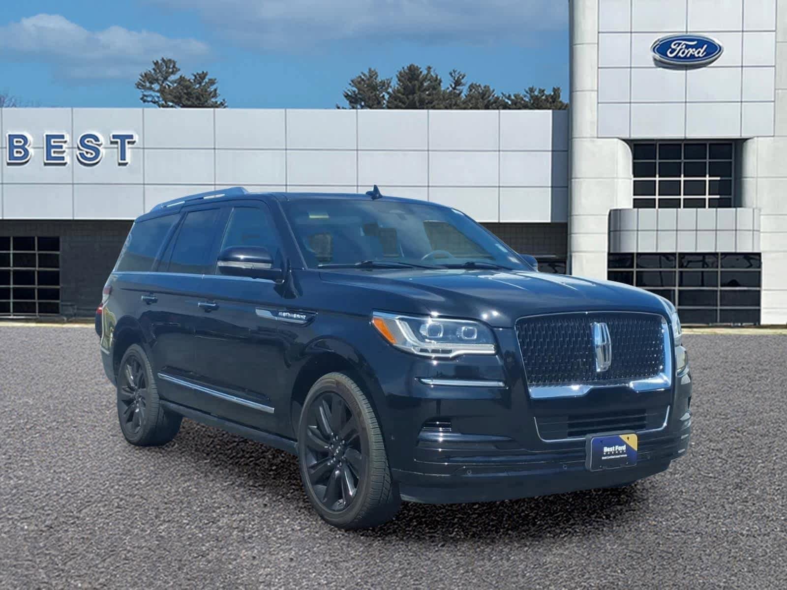 Used 2023 Lincoln Navigator Reserve AWD/4WD image 1