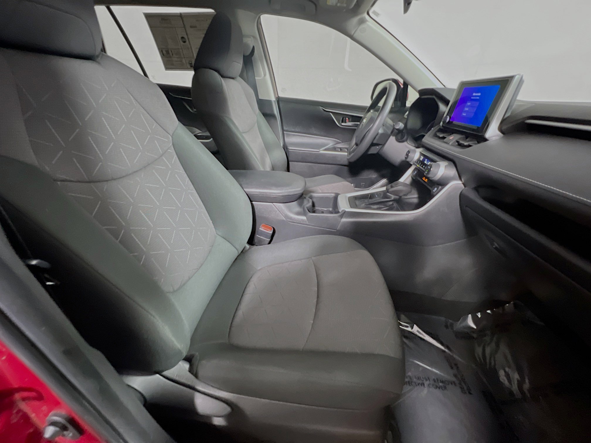 Used 2023 Toyota RAV4 XLE w/ Convenience Package image 31