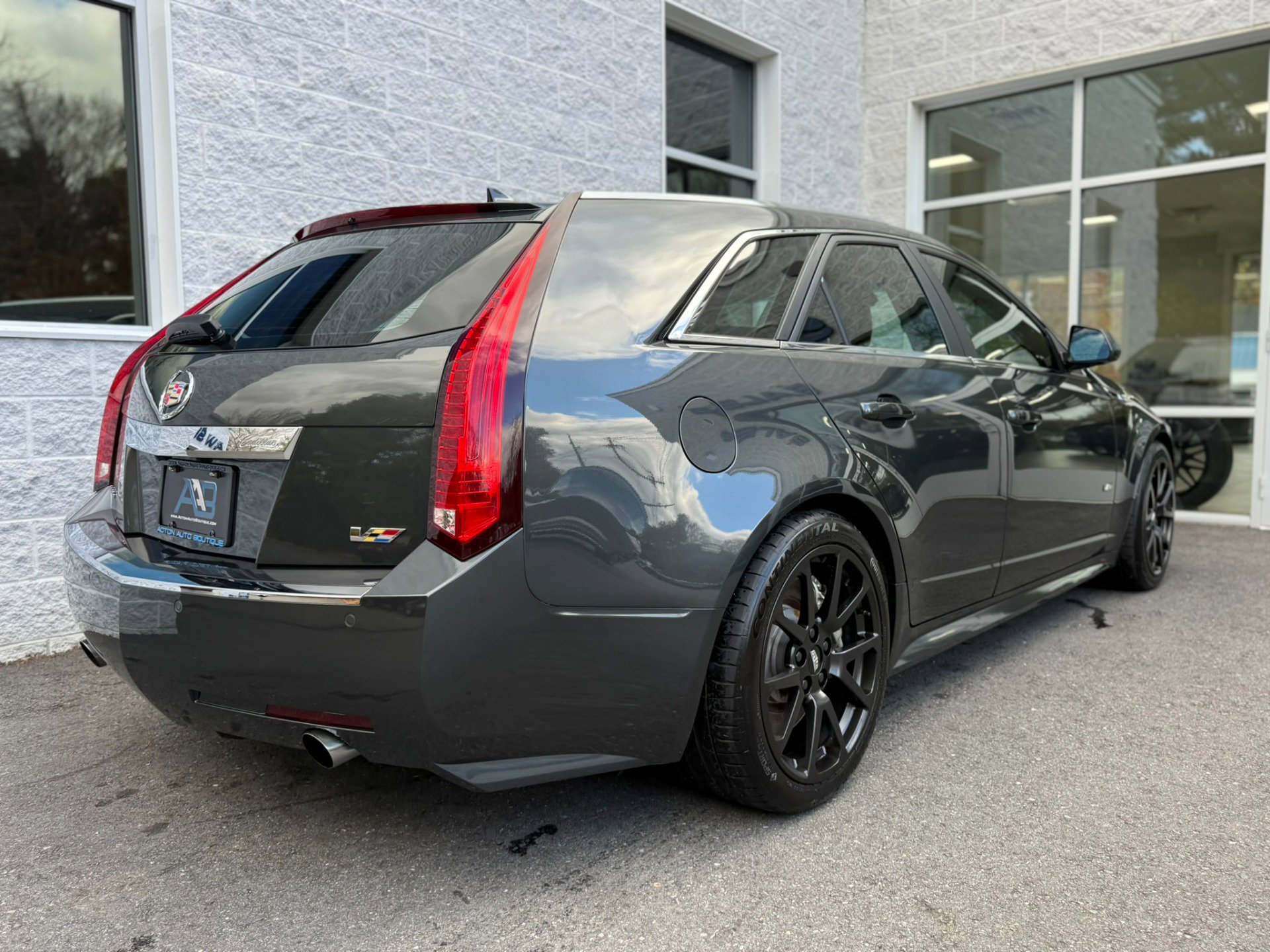 Used 2014 Cadillac CTS V image 38