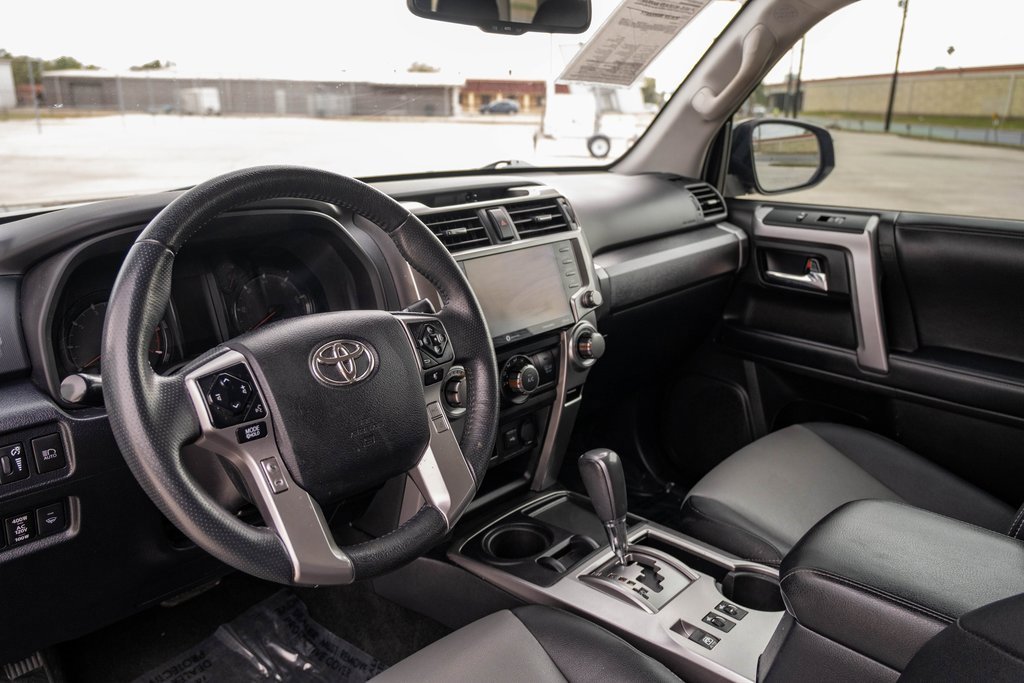 Used 2022 Toyota 4Runner SR5 Premium image 13