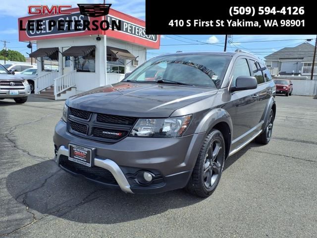 Used 2020 Dodge Journey Crossroad image 1